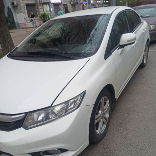 Замена аккумулятора на Honda Civic IX 2011 - 2015 1.8 (142 л.с.) Замена аккумулятора на Honda Civic IX 2011 - 2015 1.8 (142 л.с.)