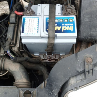 Замена аккумулятора на Fiat Panda II 2003 - 2012 1.2 (60 л.с.) Замена аккумулятора на Fiat Panda II 2003 - 2012 1.2 (60 л.с.)