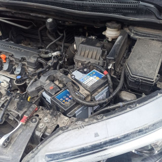 Замена аккумулятора на Honda CR-V IV 2012 - 2015 2.2d (150 л.с.) Замена аккумулятора на Honda CR-V IV 2012 - 2015 2.2d (150 л.с.)